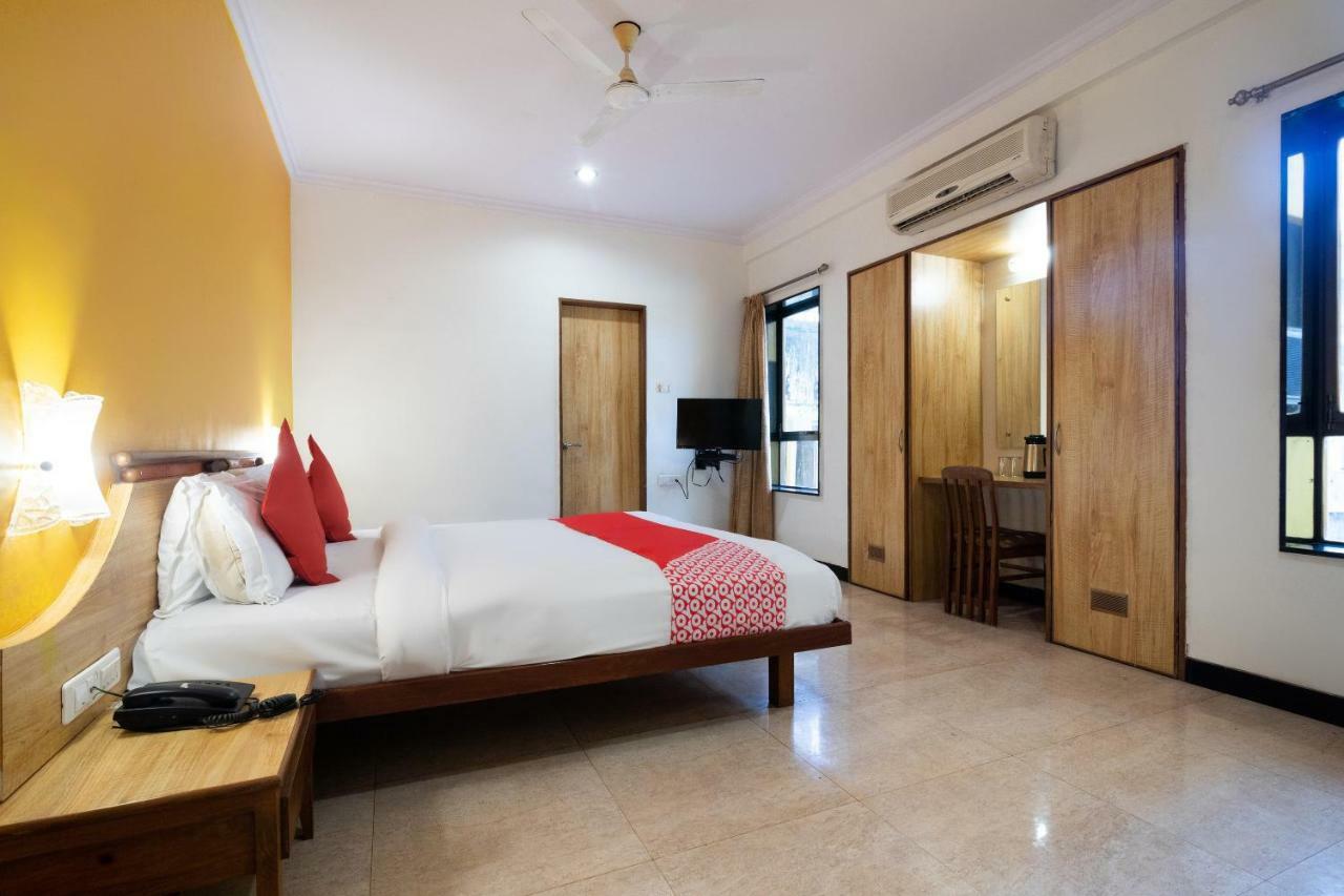 Oyo 44695 Hotel Mango Sawantwadi Exteriér fotografie