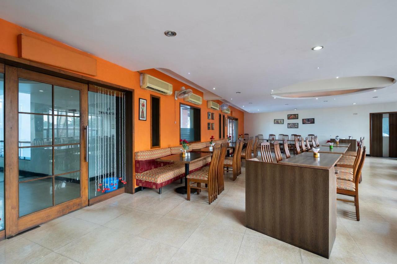 Oyo 44695 Hotel Mango Sawantwadi Exteriér fotografie