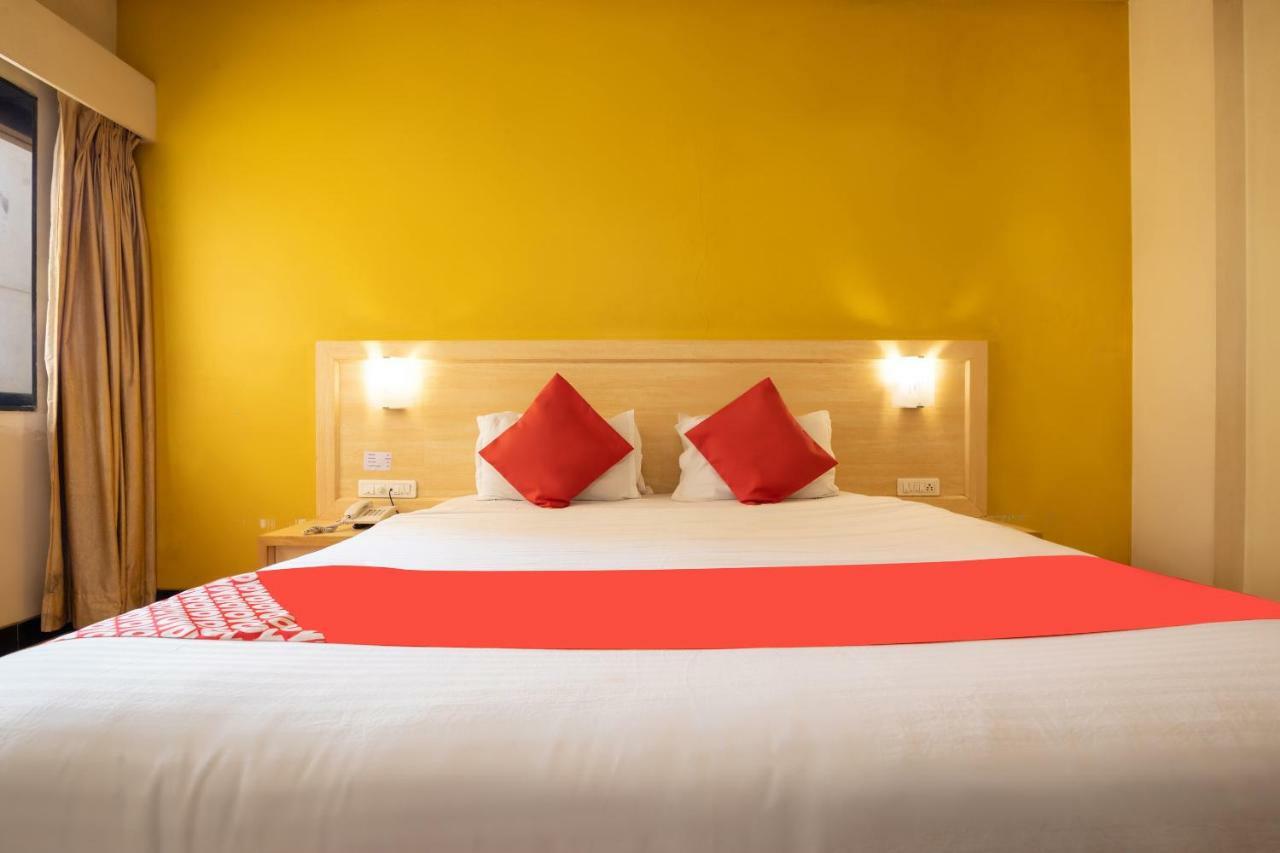 Oyo 44695 Hotel Mango Sawantwadi Exteriér fotografie