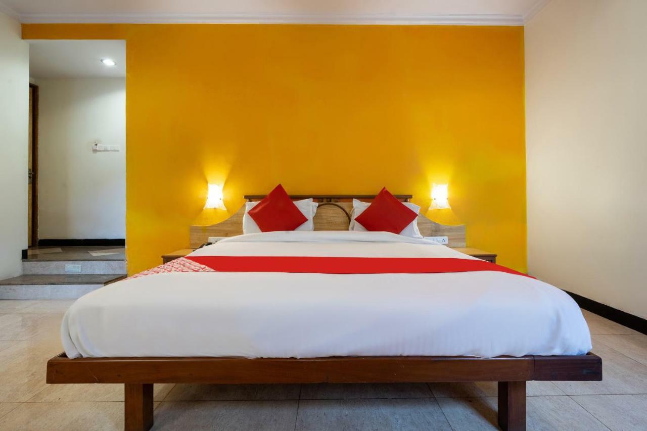 Oyo 44695 Hotel Mango Sawantwadi Exteriér fotografie